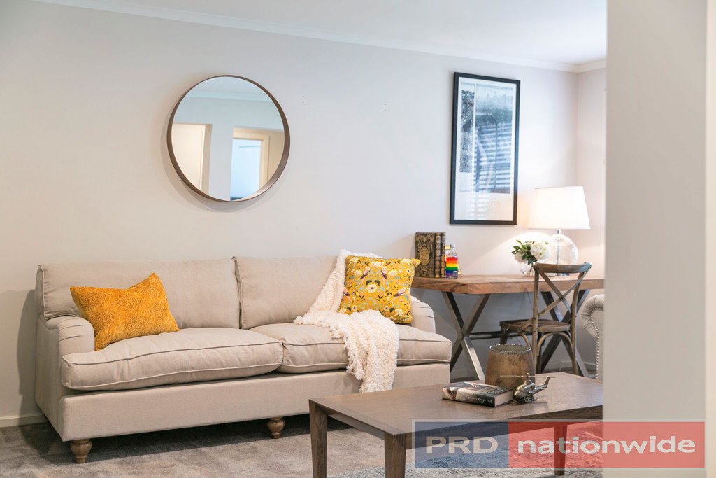 7 Clayton Park Drive CANADIAN 13