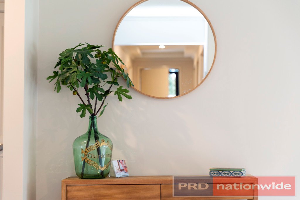 7 Clayton Park Drive CANADIAN 14