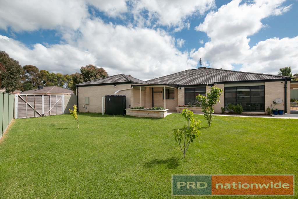 7 Clayton Park Drive CANADIAN 20