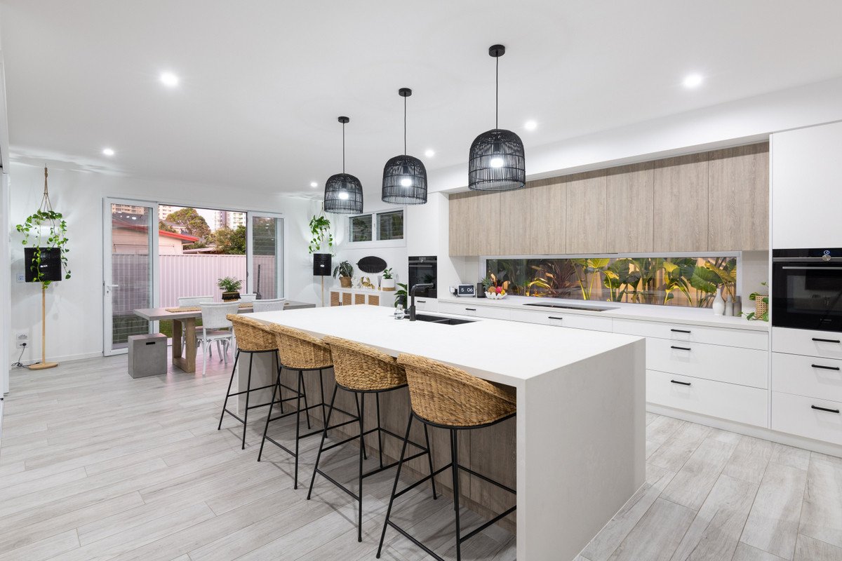 7 Clinton Avenue Burleigh Waters 5