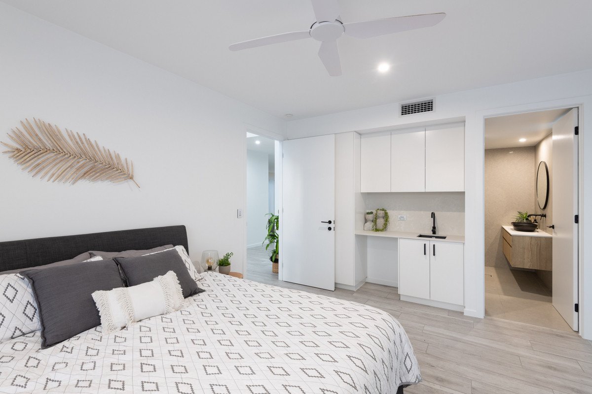 7 Clinton Avenue Burleigh Waters 6