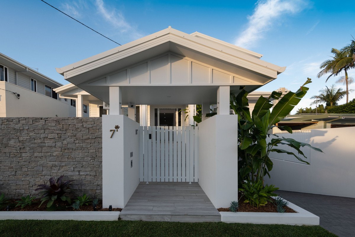 7 Clinton Avenue Burleigh Waters 12