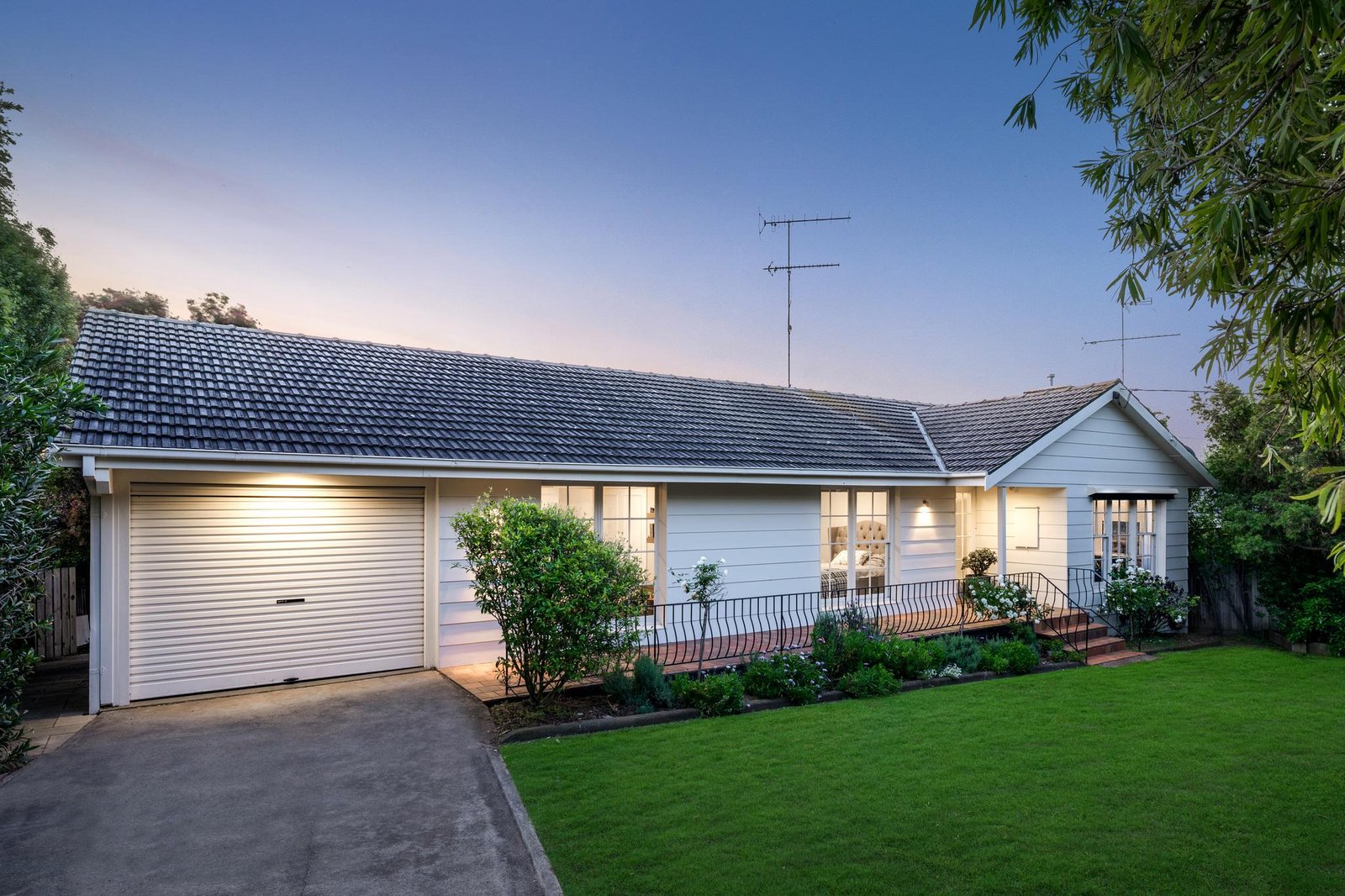 Gallery: 7 Clivedon Court