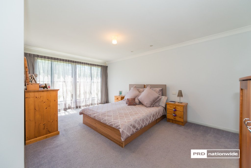 7 Cobb & Co Circuit TAMWORTH 17