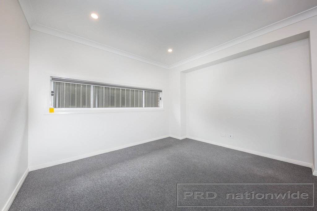 7 Conquest Close RUTHERFORD 8