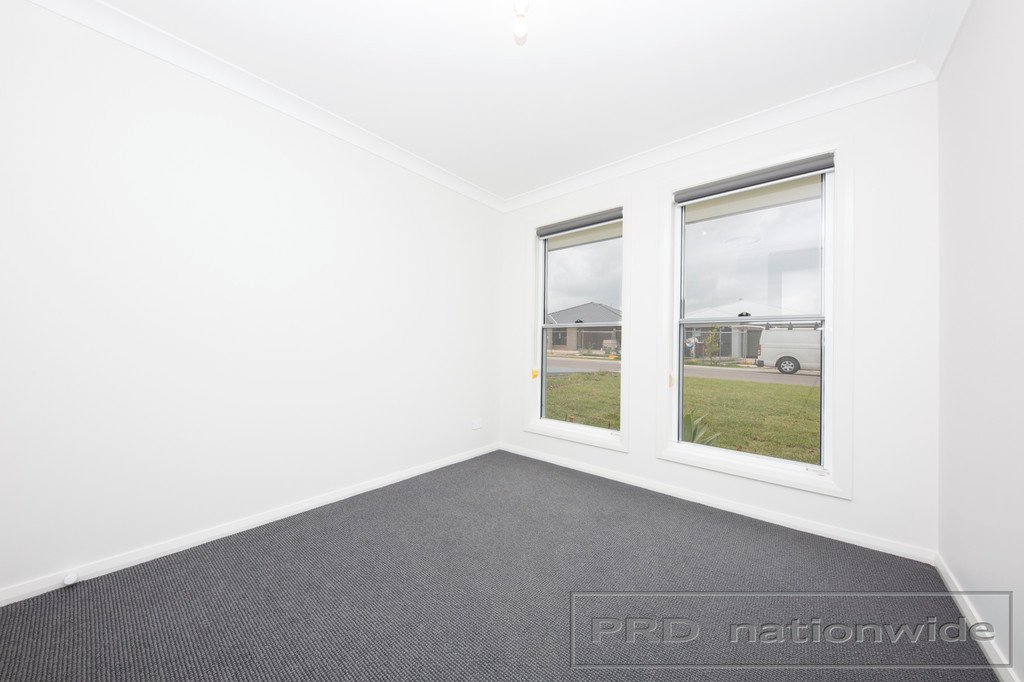 7 Conquest Close RUTHERFORD 9