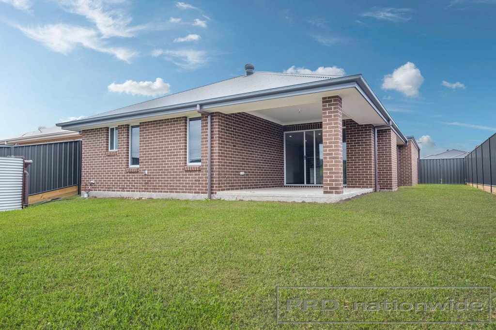 7 Conquest Close RUTHERFORD 13