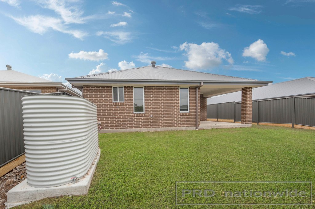 7 Conquest Close RUTHERFORD 14