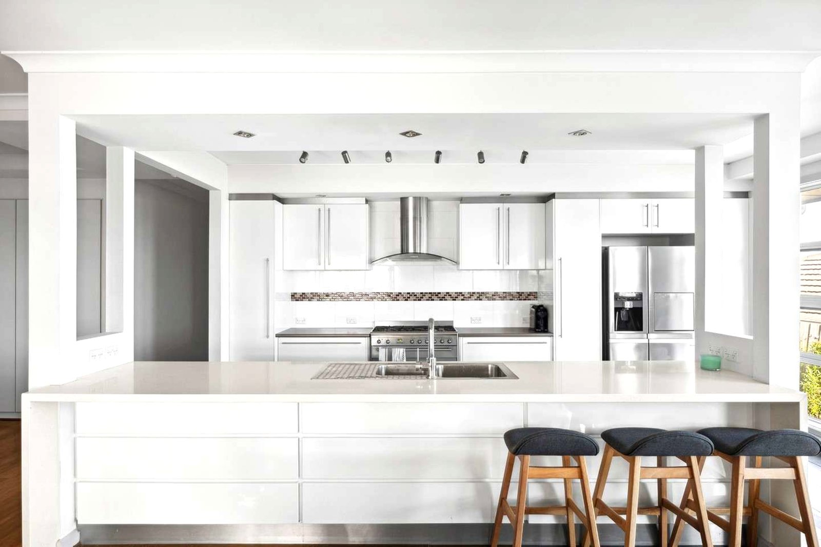 Gallery: 7 Coorumby Avenue