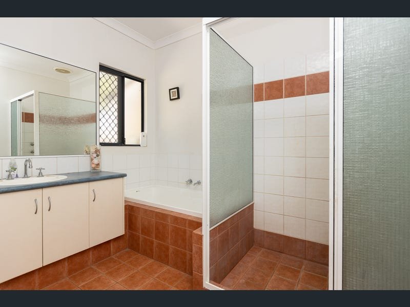 7 Corella Road DJUGUN 12