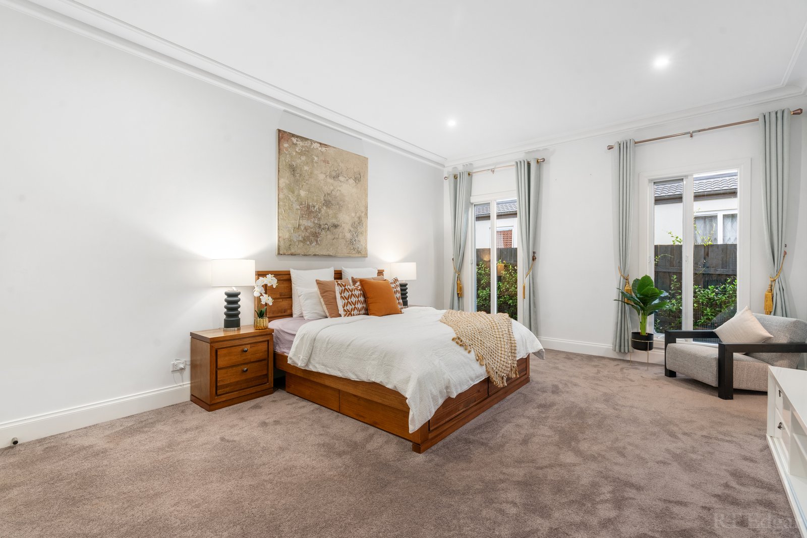 Real Estate and Property in 7 Cornfield Grove, Box Hill South, VIC