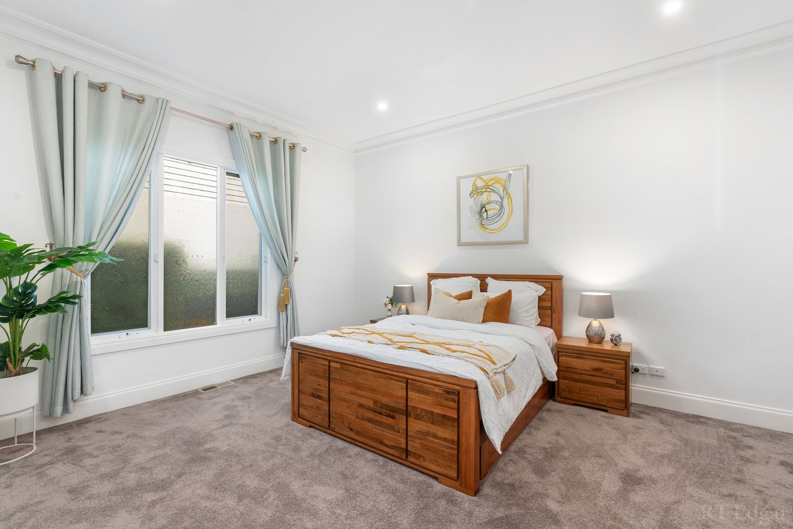 Real Estate and Property in 7 Cornfield Grove, Box Hill South, VIC