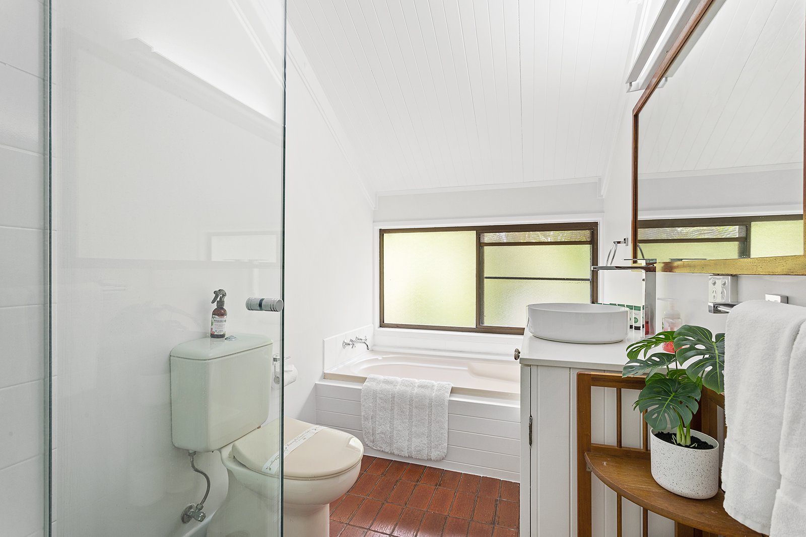 7 Coryule Place CANNONVALE 15