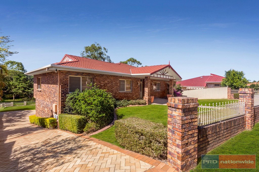 7 Cotswold Pl  BRIDGEMAN DOWNS 2