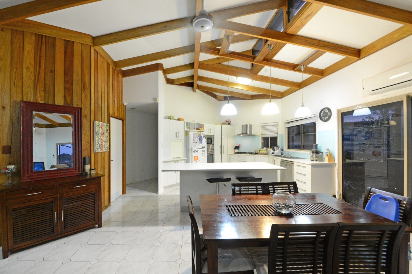 7 Country Road CANNONVALE 3