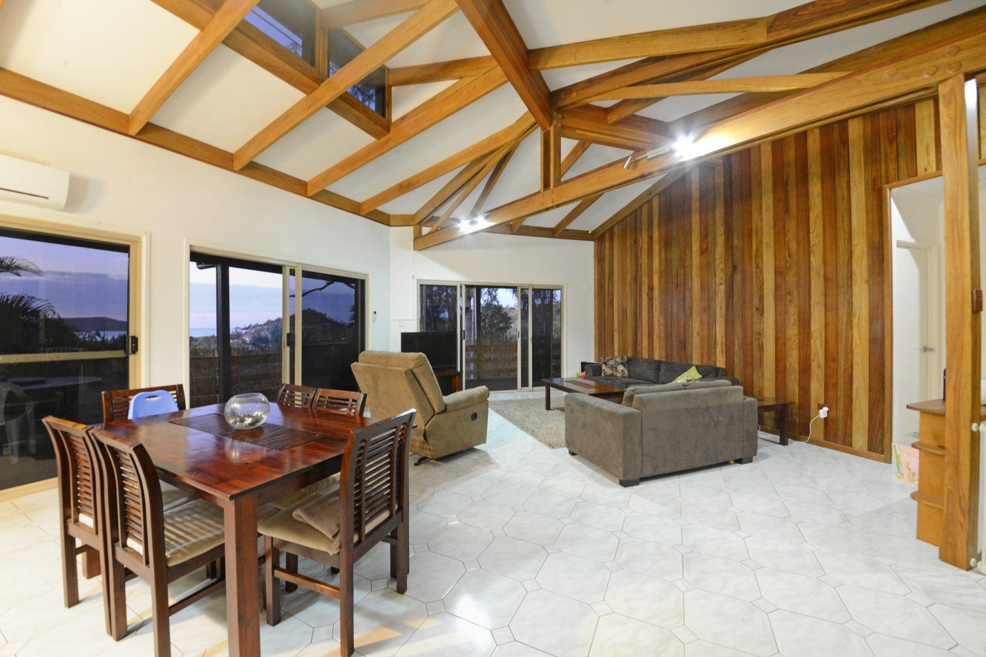 7 Country Road CANNONVALE 6