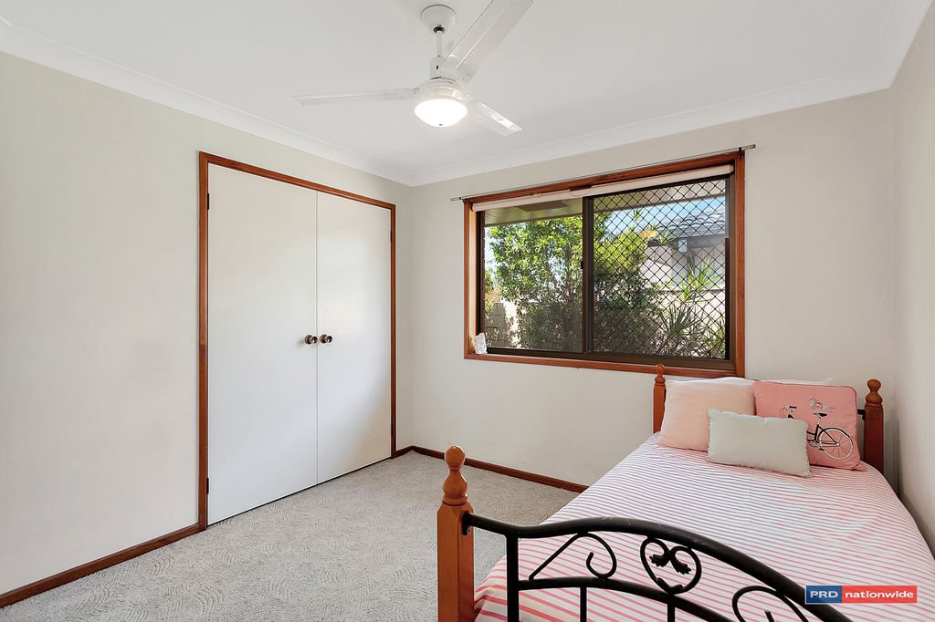 7 Courser Court BURLEIGH WATERS 9