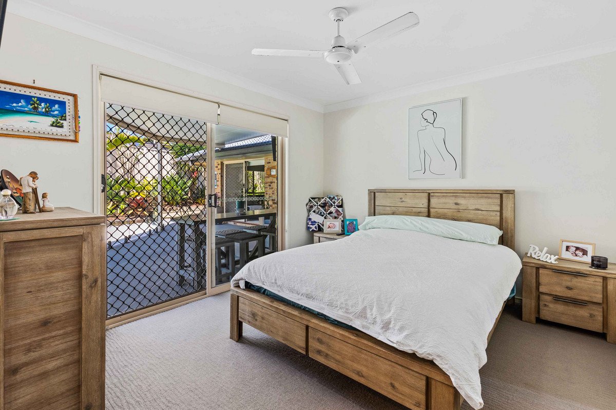 7 Cowell Drive Burleigh Heads 8