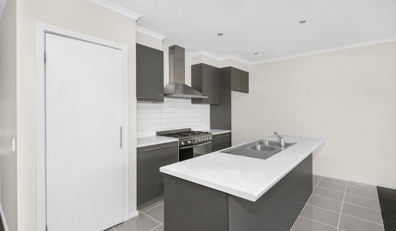 Gallery: 7 Creek View Close