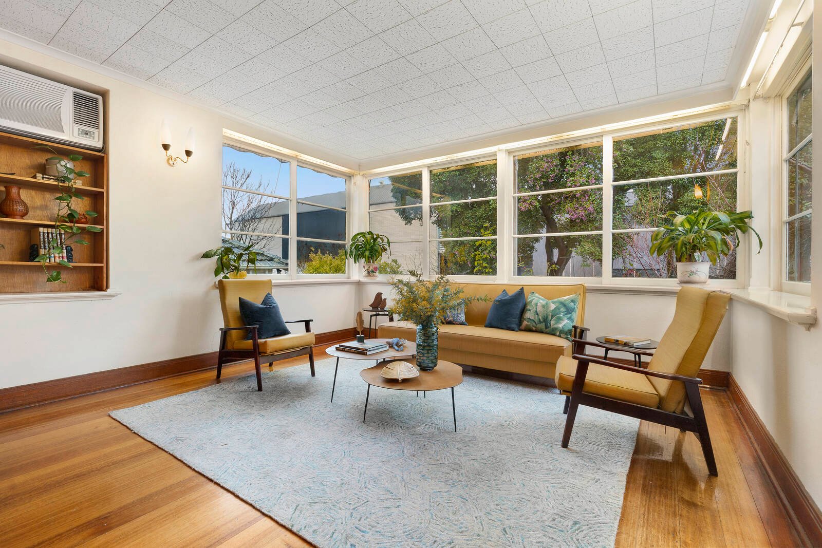 Real Estate and Property in 7 Crest Avenue, Deepdene, VIC