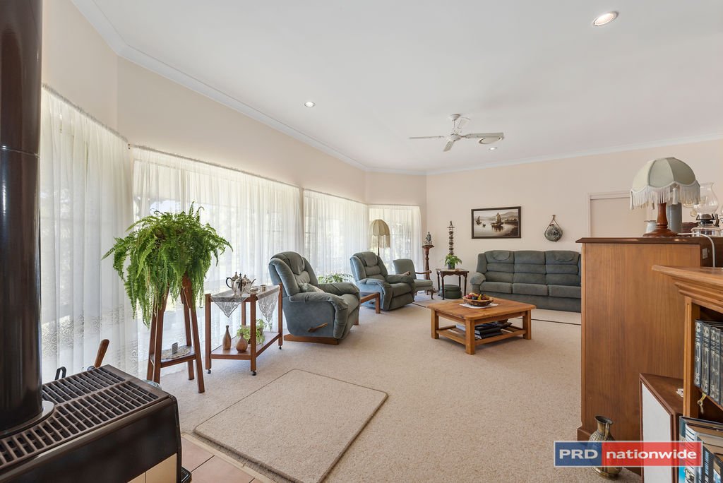7 Crestani Place BOAMBEE 8