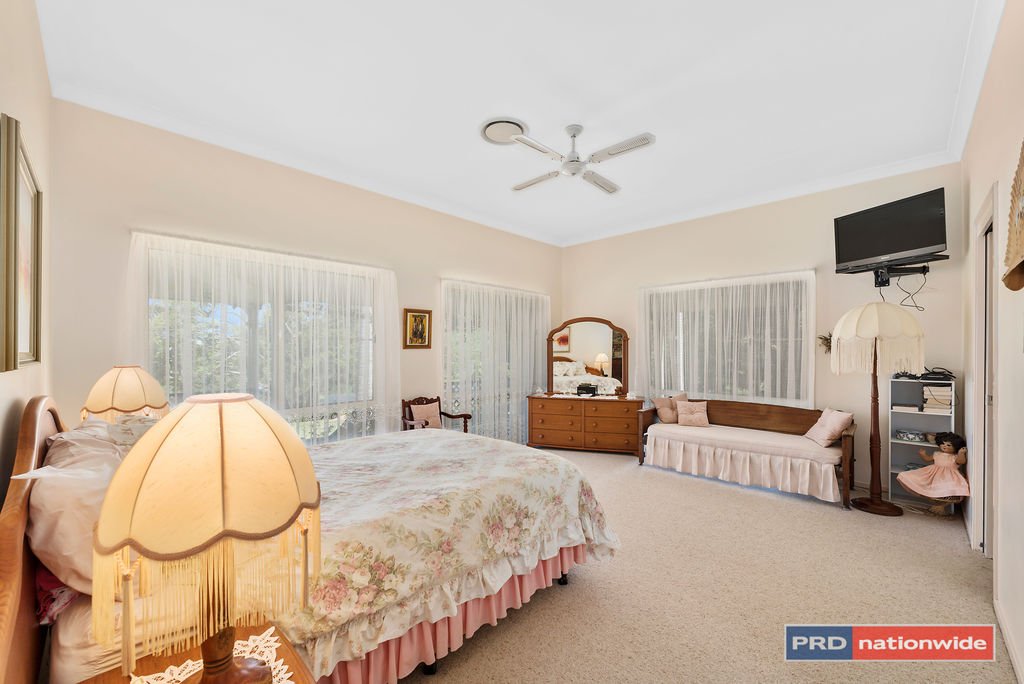 7 Crestani Place BOAMBEE 13