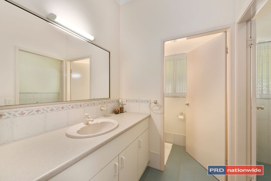 7 Crestani Place BOAMBEE 19
