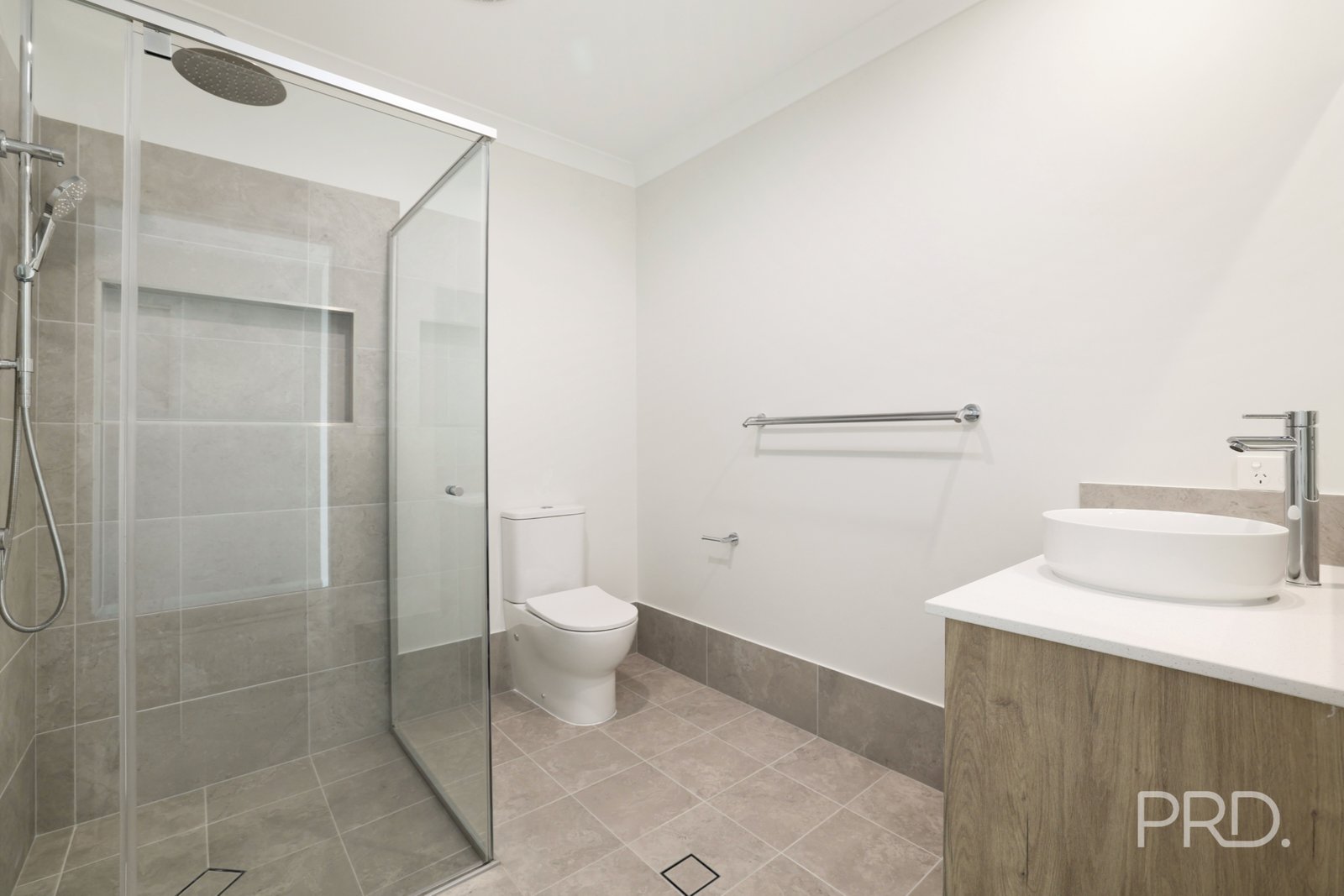 7 Crested Avenue TAMWORTH 7