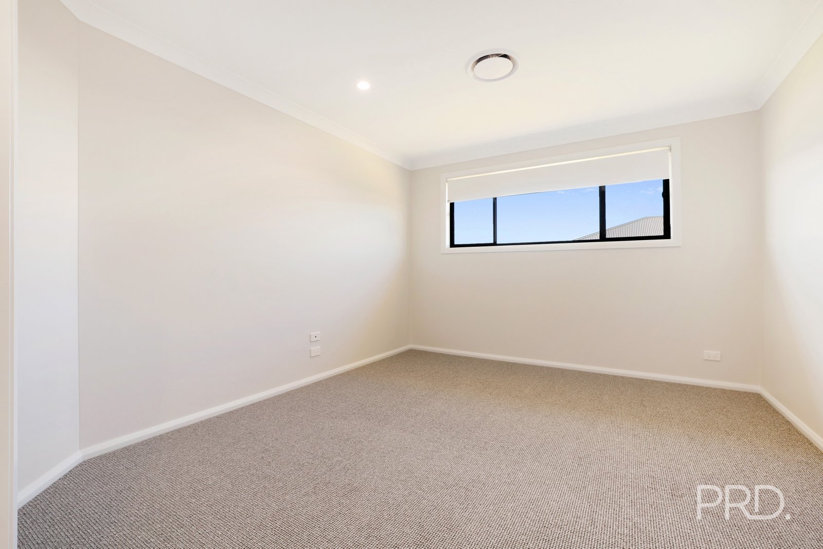 7 Crested Avenue TAMWORTH 8