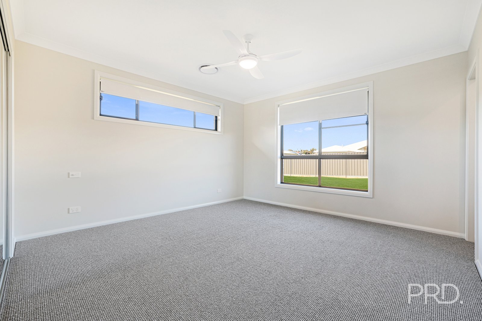 7 Crested Avenue TAMWORTH 24