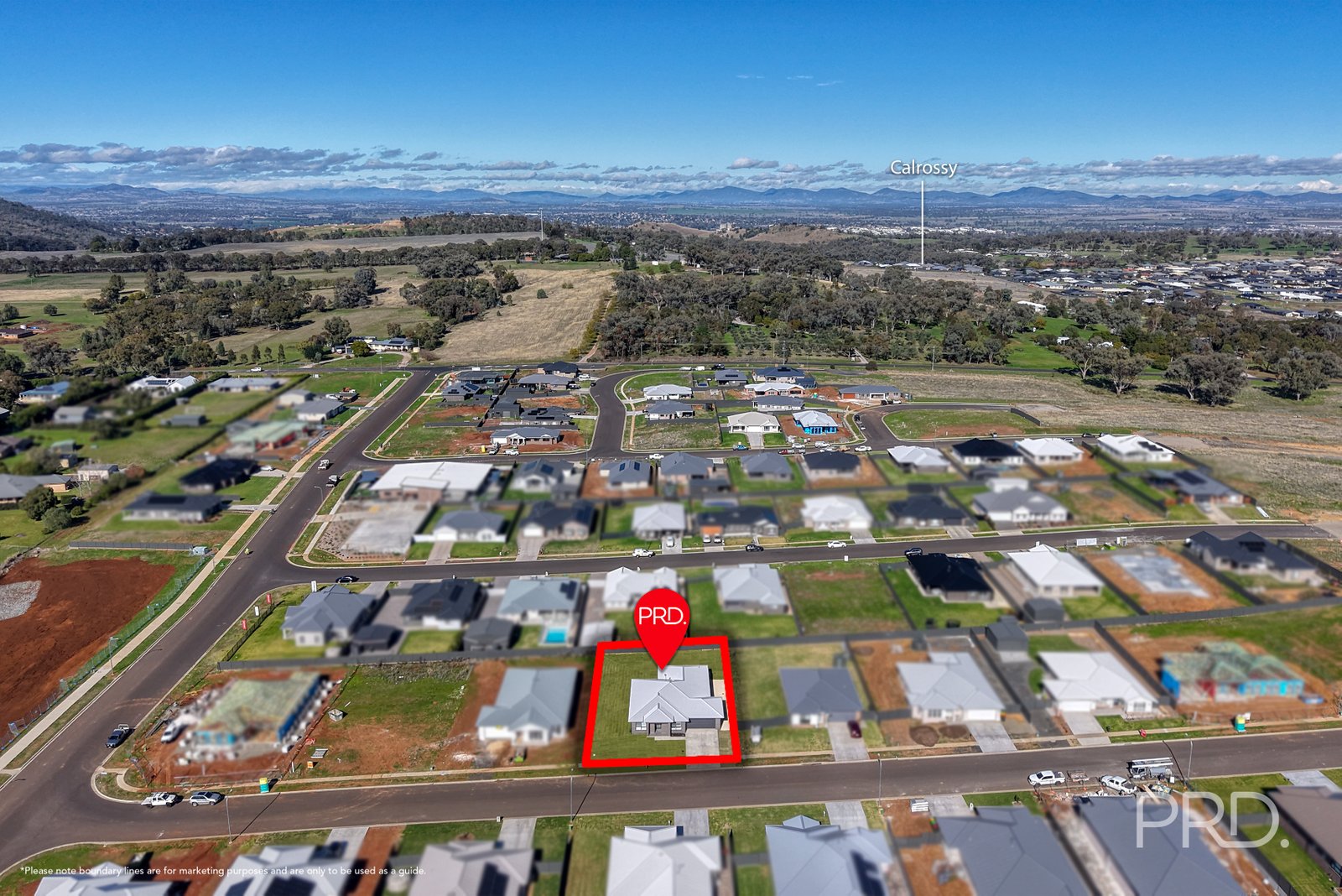 7 Crested Avenue TAMWORTH 32