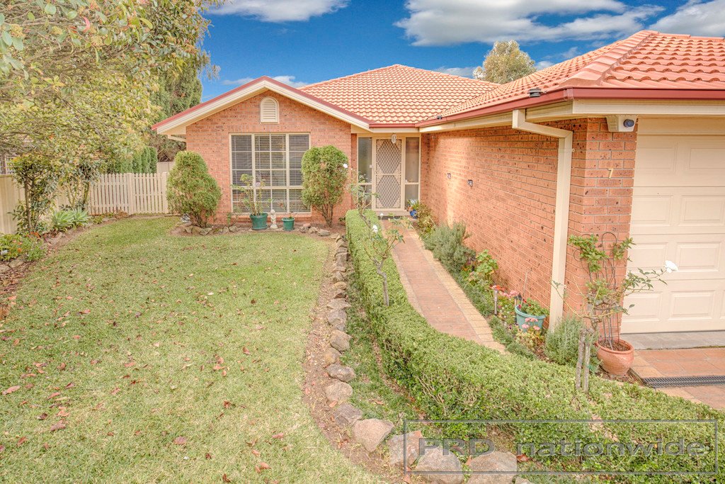 7 Crofton Avenue TENAMBIT 14