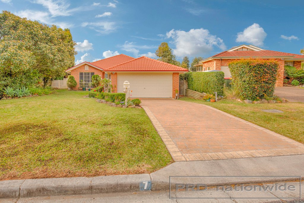 7 Crofton Avenue TENAMBIT 15
