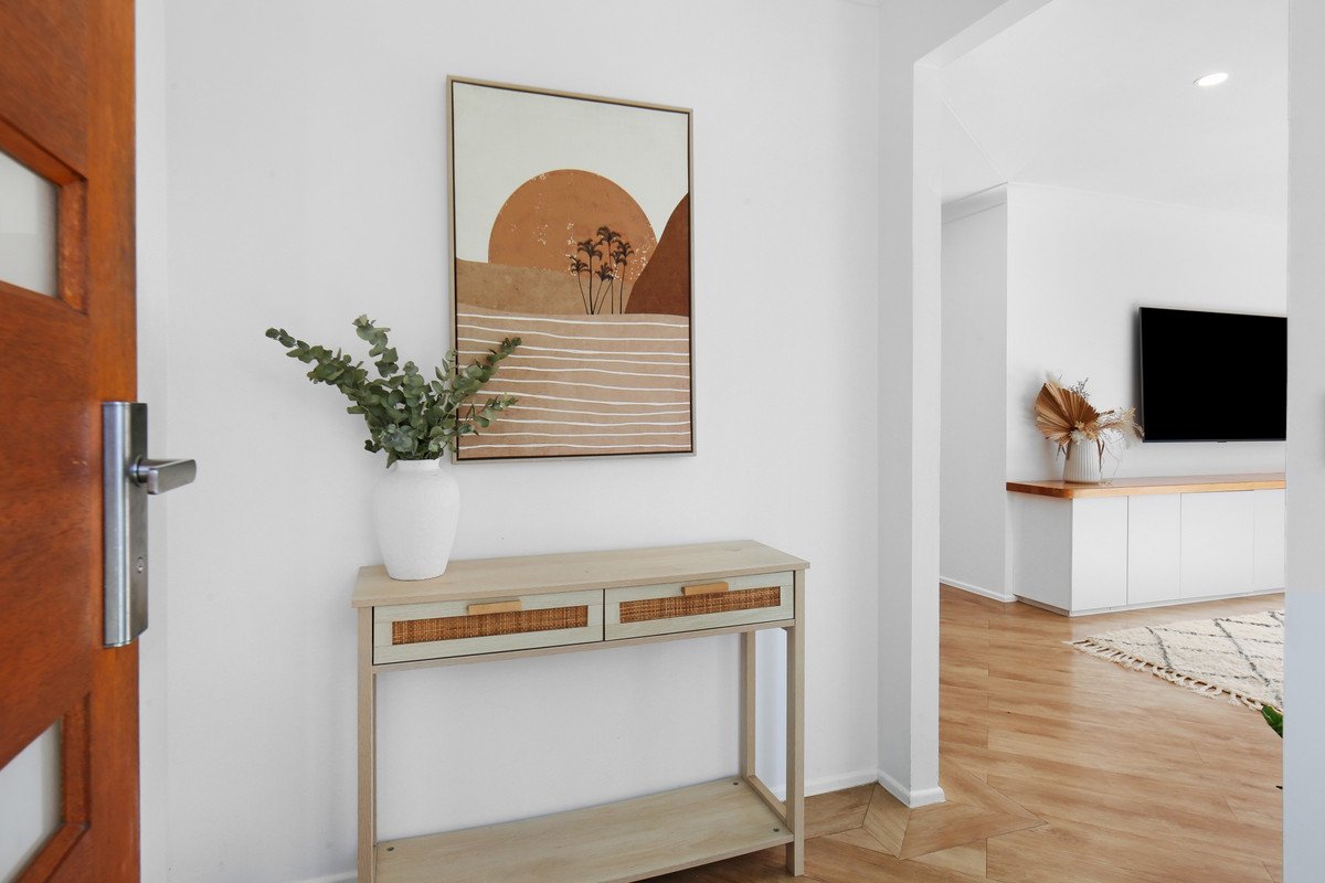 7 Currant Street Elanora 5