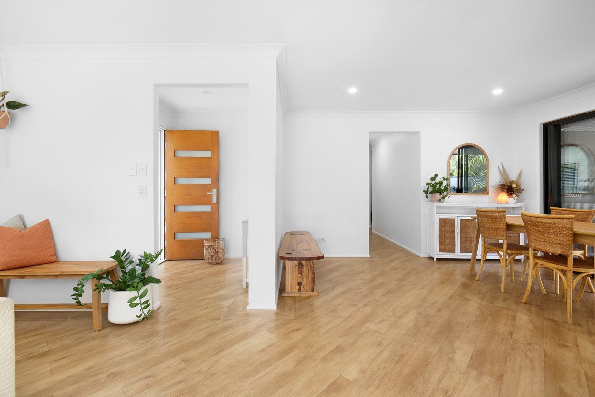 7 Currant Street Elanora 9