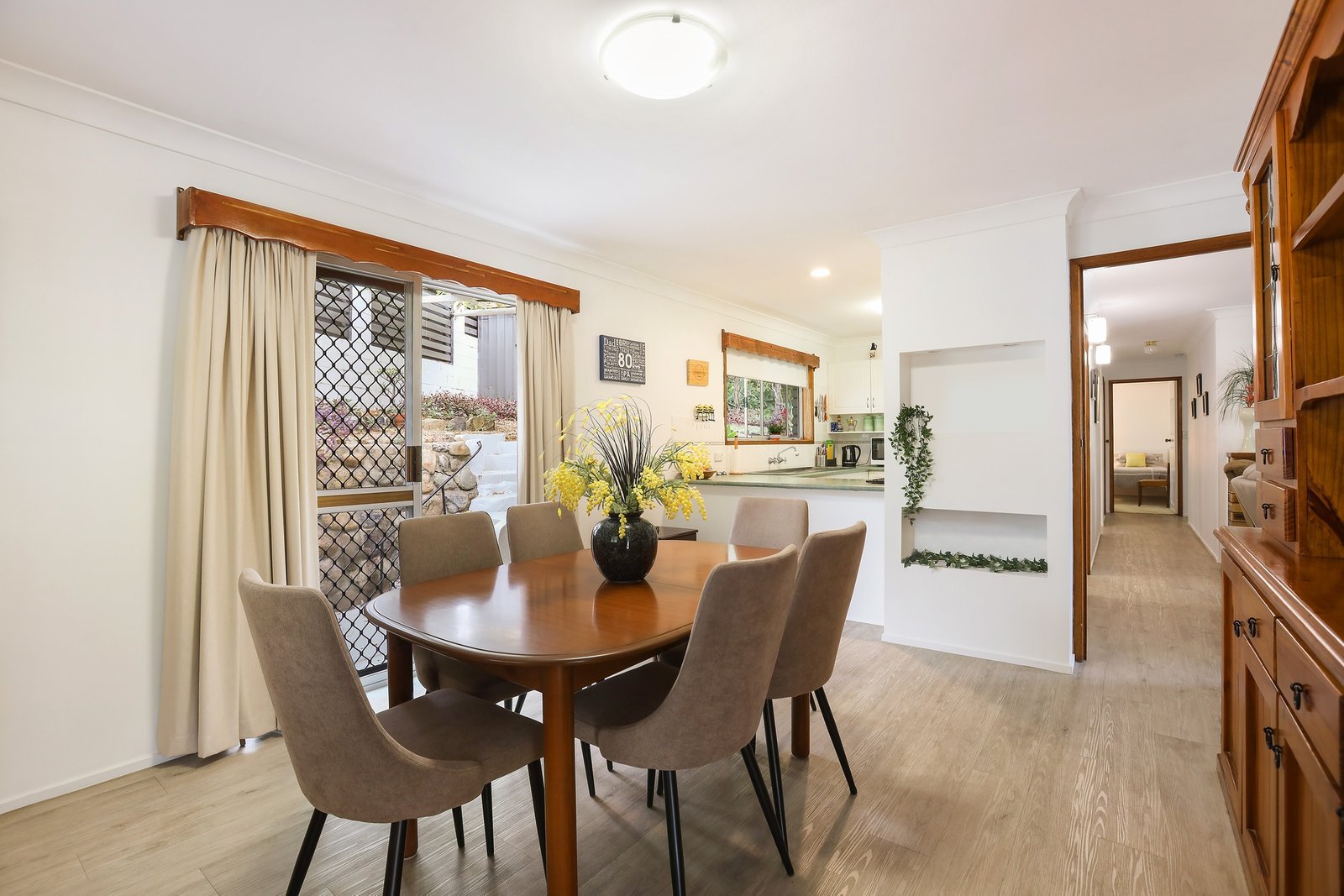 7 Dampier Court MOLENDINAR 5