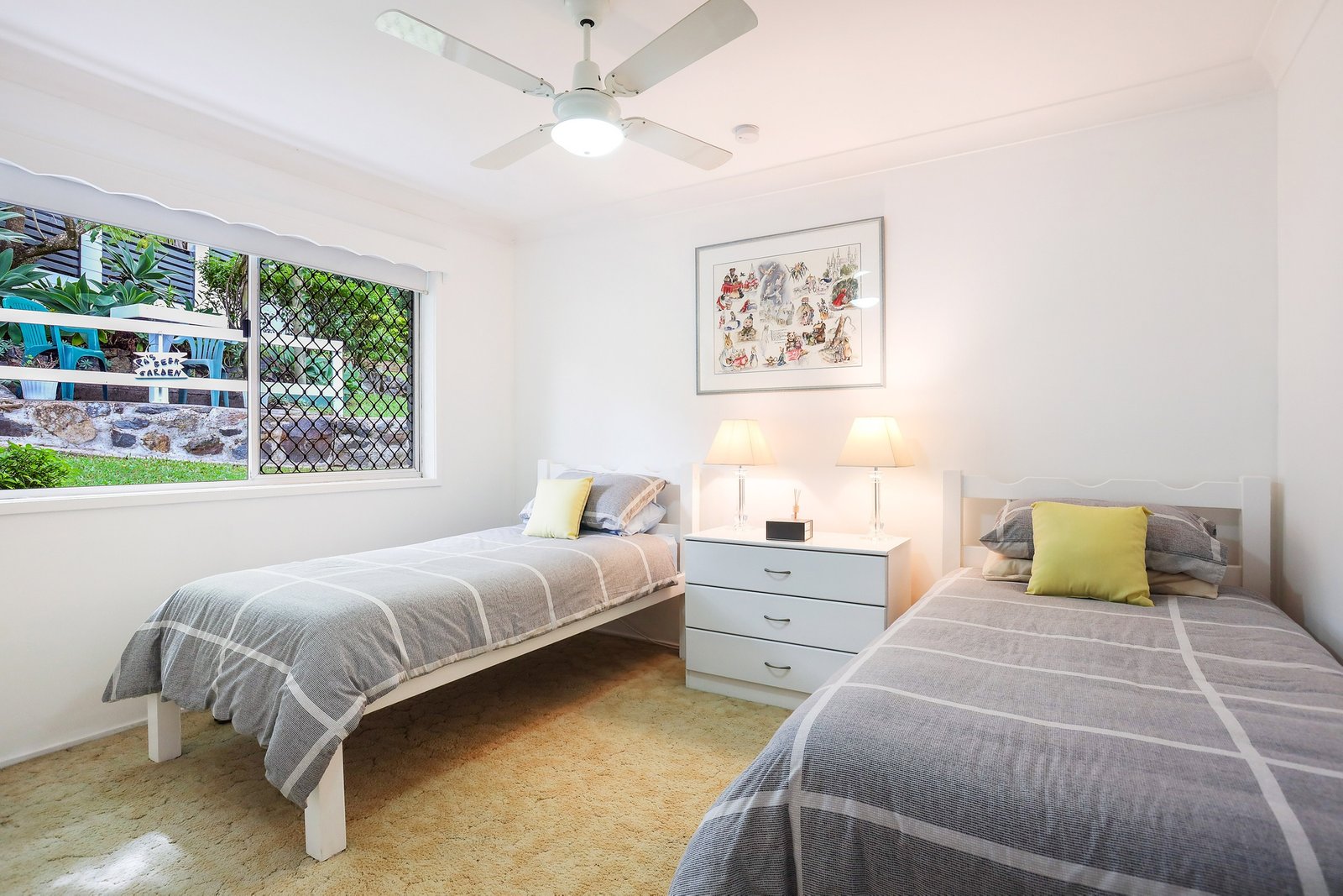 7 Dampier Court MOLENDINAR 8