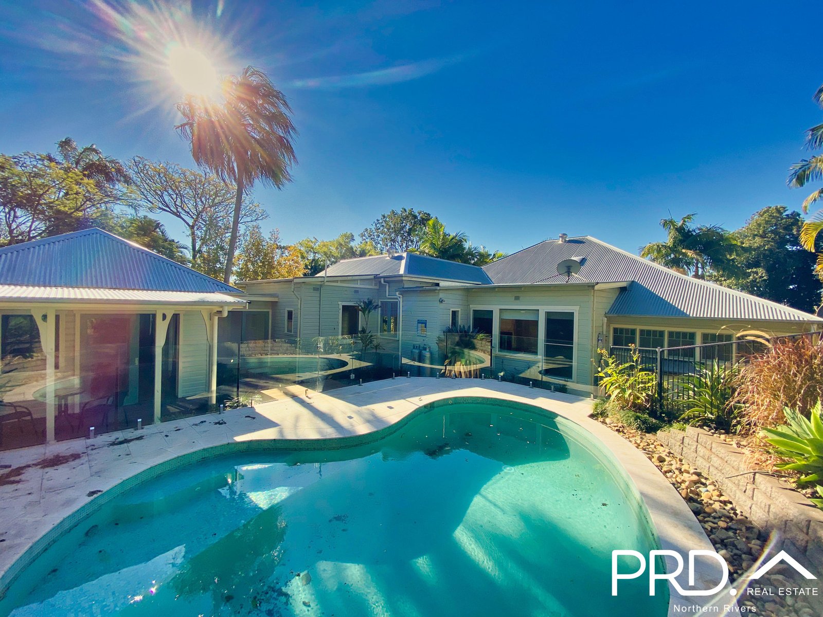 7 Darsham Street GIRARDS HILL 2