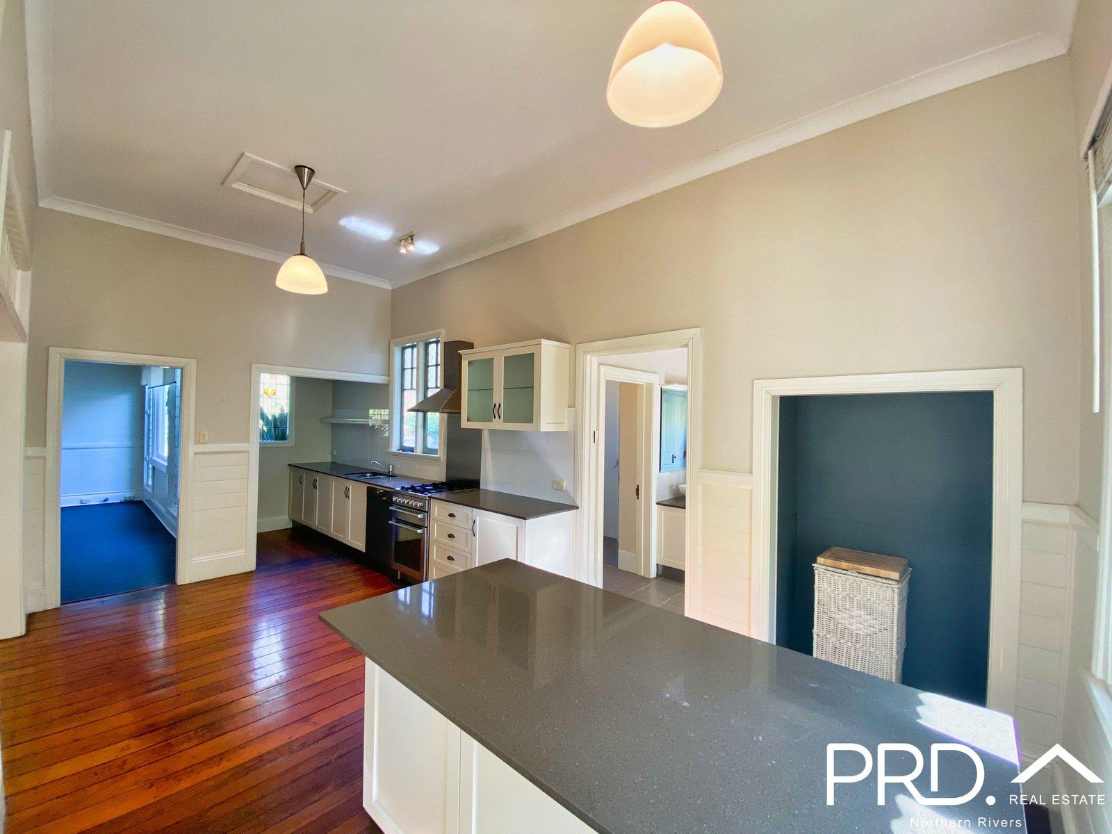 7 Darsham Street GIRARDS HILL 5