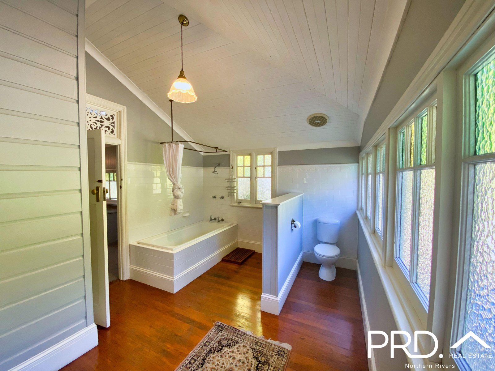 7 Darsham Street GIRARDS HILL 19