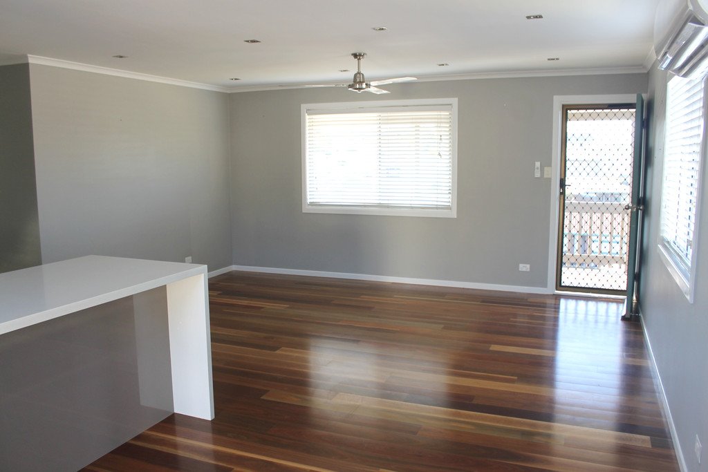 7 Davina Street BOYNE ISLAND 12