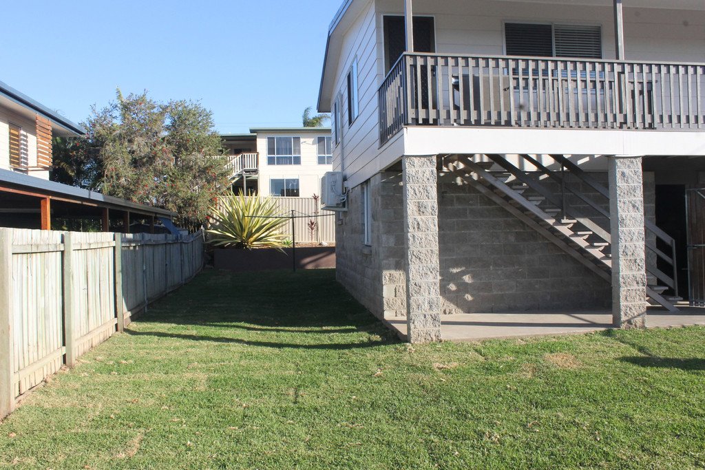 7 Davina Street BOYNE ISLAND 16