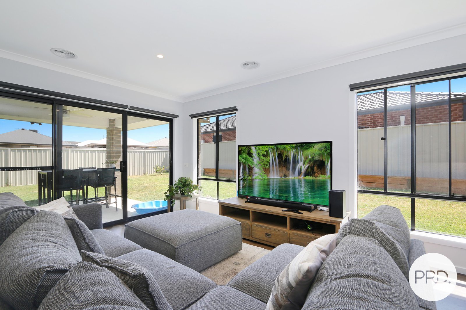 7 Dawson Street HAMILTON VALLEY 2