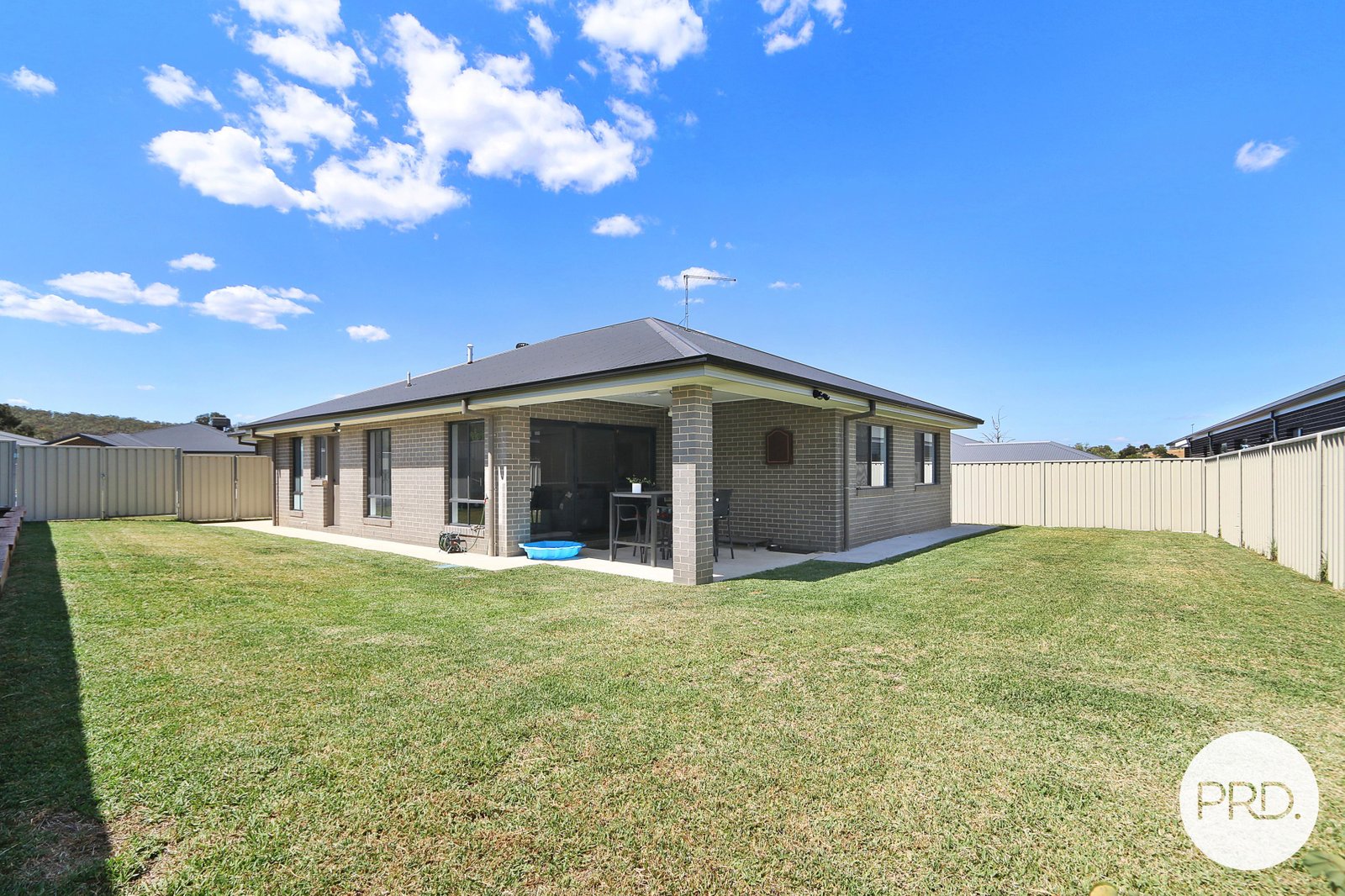 7 Dawson Street HAMILTON VALLEY 9