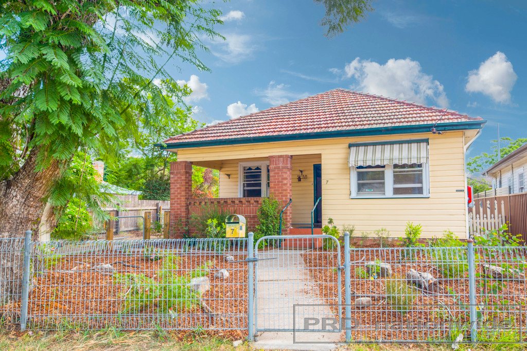 7 Day Street EAST MAITLAND 1