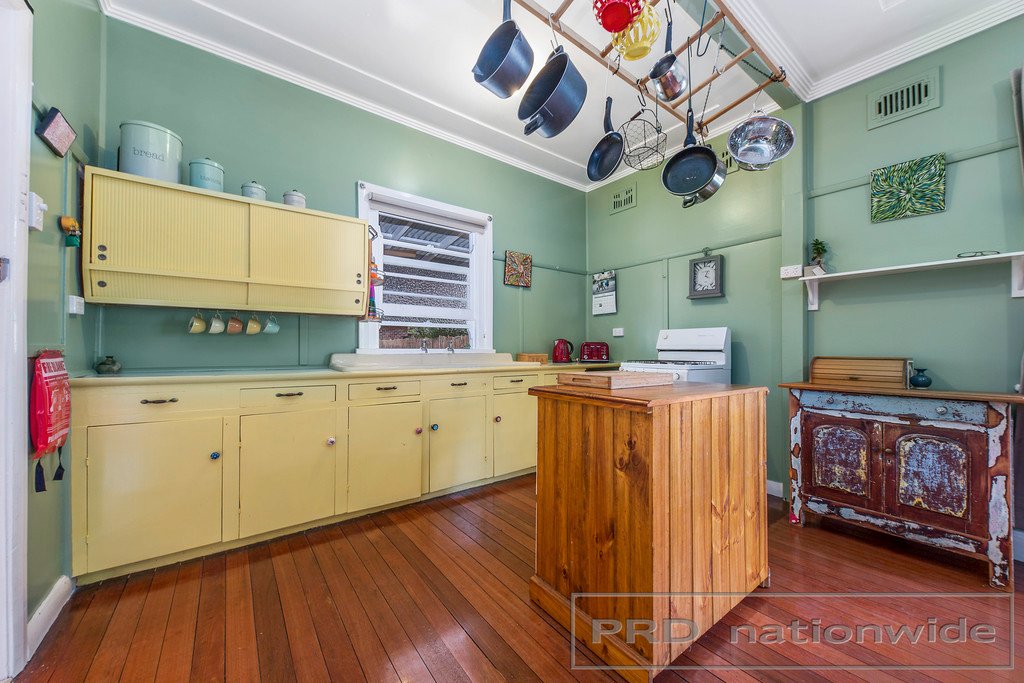 7 Day Street EAST MAITLAND 2