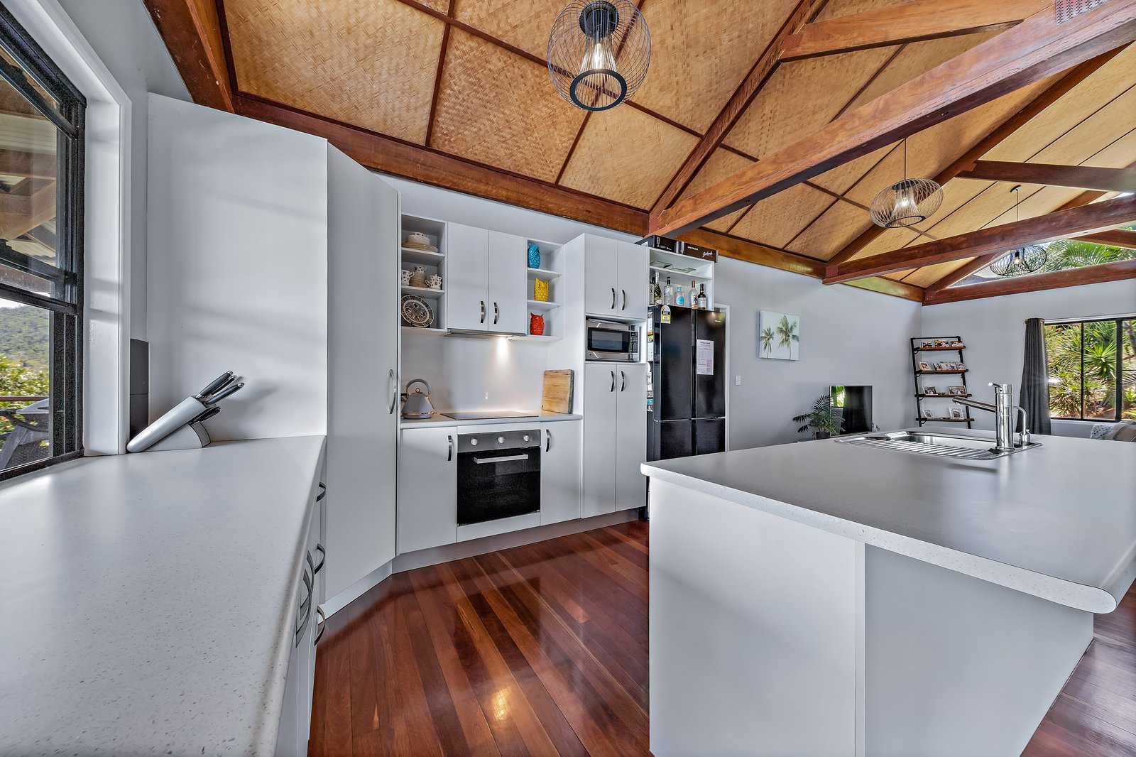 7 Daydream Court CANNONVALE 4