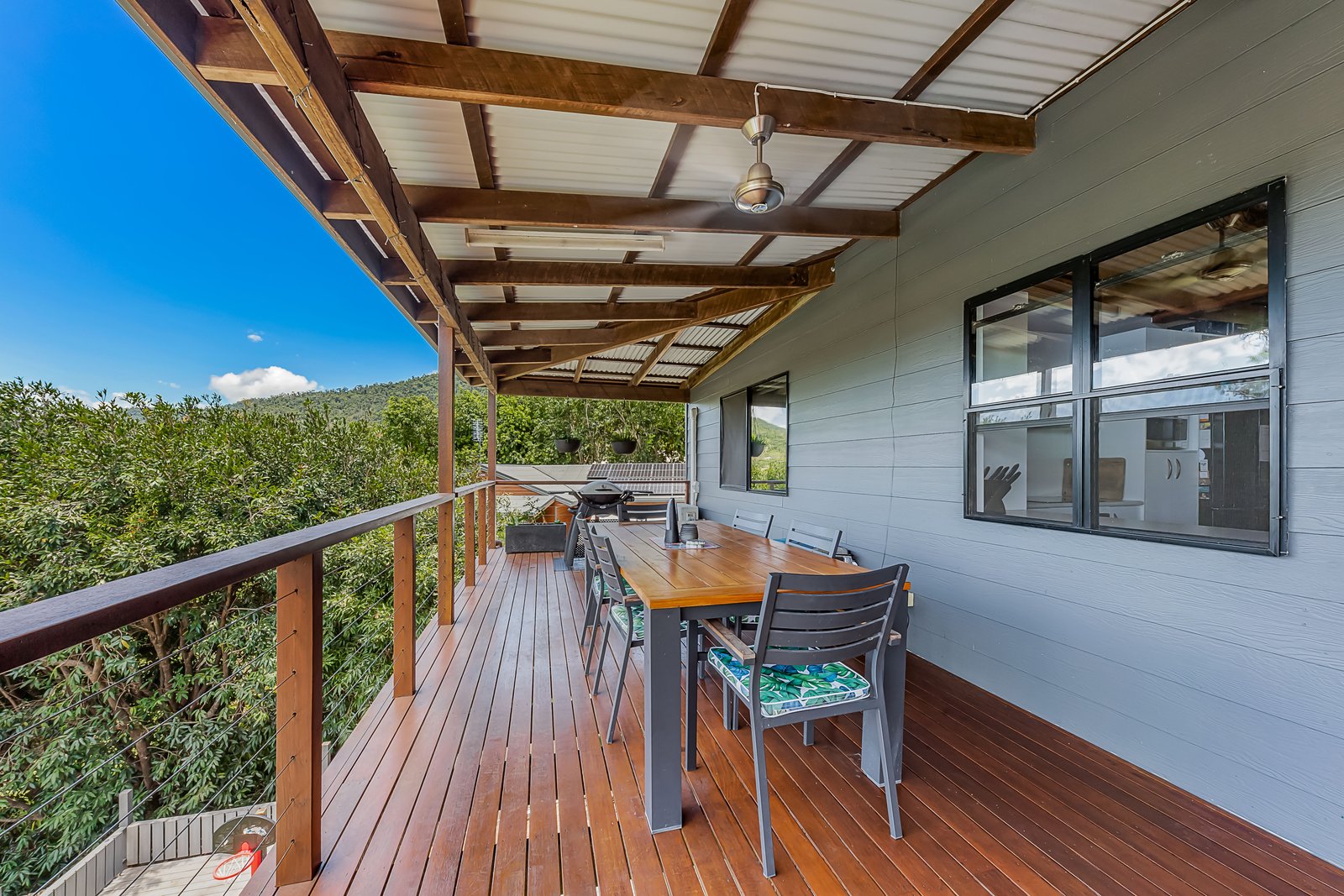 7 Daydream Court CANNONVALE 7