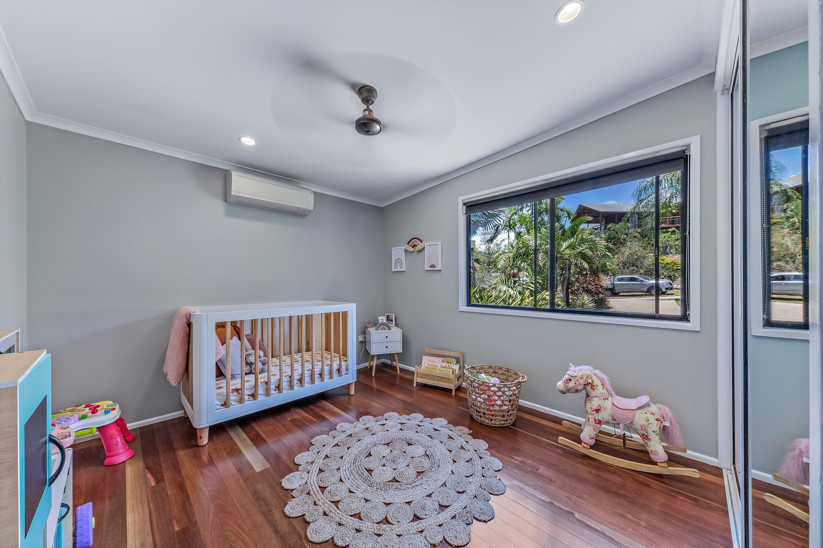 7 Daydream Court CANNONVALE 10