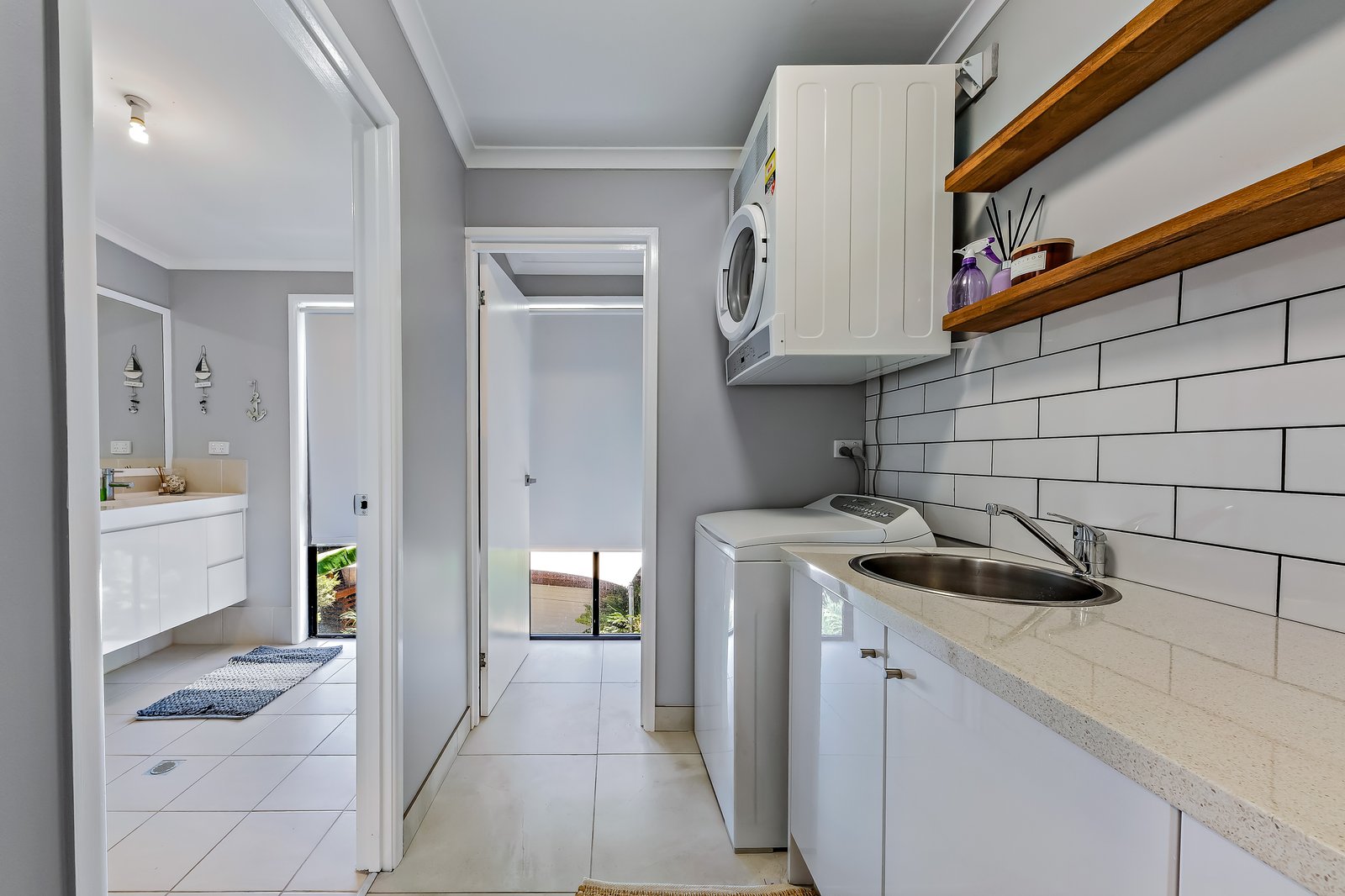 7 Daydream Court CANNONVALE 13